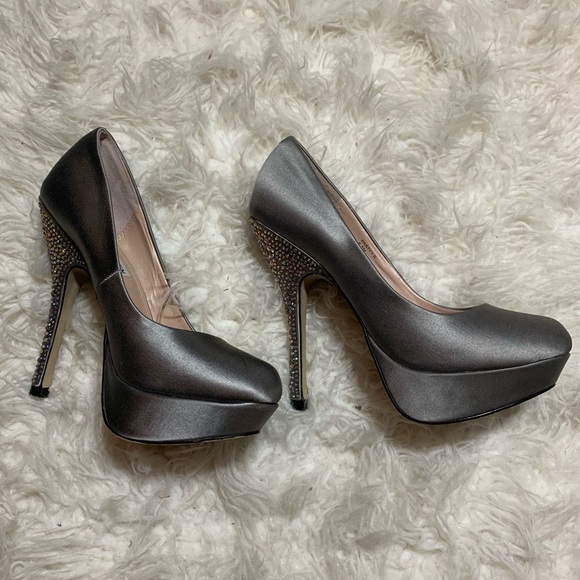 STEVE MADDEN Partyy-R Rhinestone Platform Pumps - Picture 7 of 8